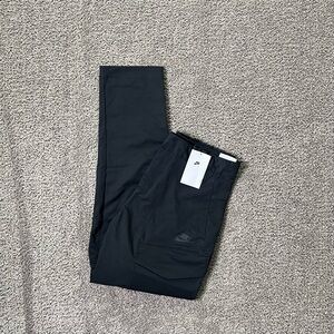 Nike Sportswear Tech Essentials Woven Unlined Cargo Pants Men’s Size 30